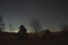 Meteors-2023-12-14-Combine1WithBGS.jpg