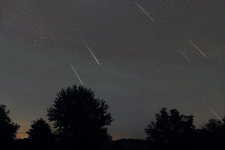 Meteors-2024-08-12-Composite2S.jpg