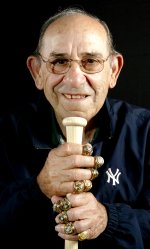 mlb_yogiberra_17.jpg